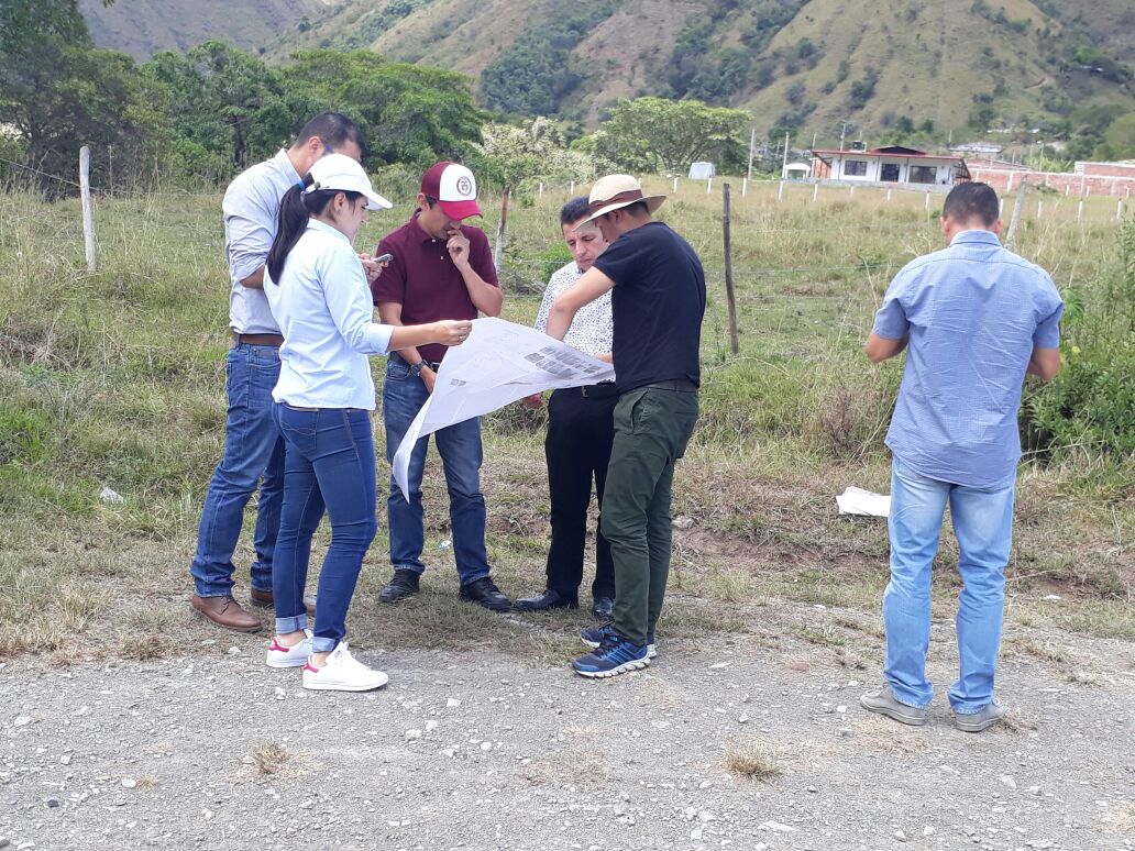 Mesa de Trabajo en La Plata